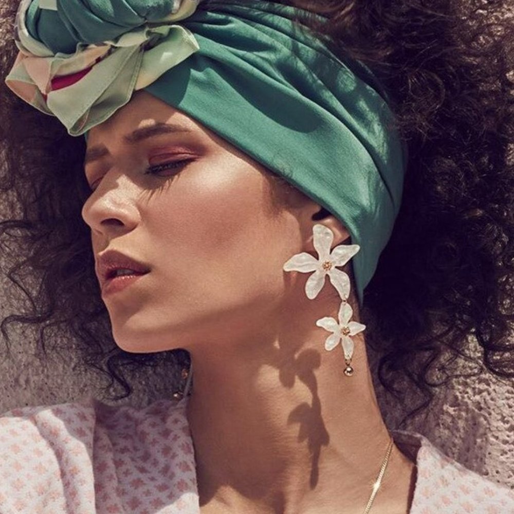 NEW~ Anthropologie Double White Flower Drop Earrings